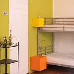 Fluxus Auberge de jeunesse *
